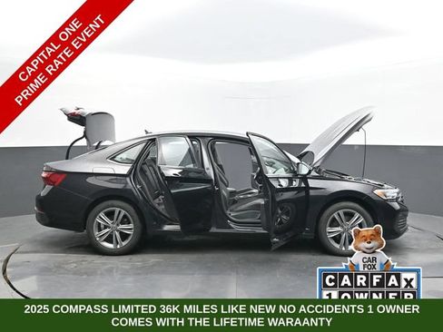 Used 2024 Volkswagen Jetta SE FWD image 66