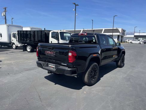 New 2026 GMC Canyon Elevation w/ Convenience Package RWD image 5