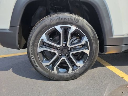 Certified 2023 Jeep Compass Limited AWD/4WD image 28