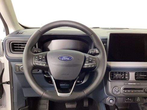 New 2025 Ford Maverick Lariat w/ Black Appearance Package image 17