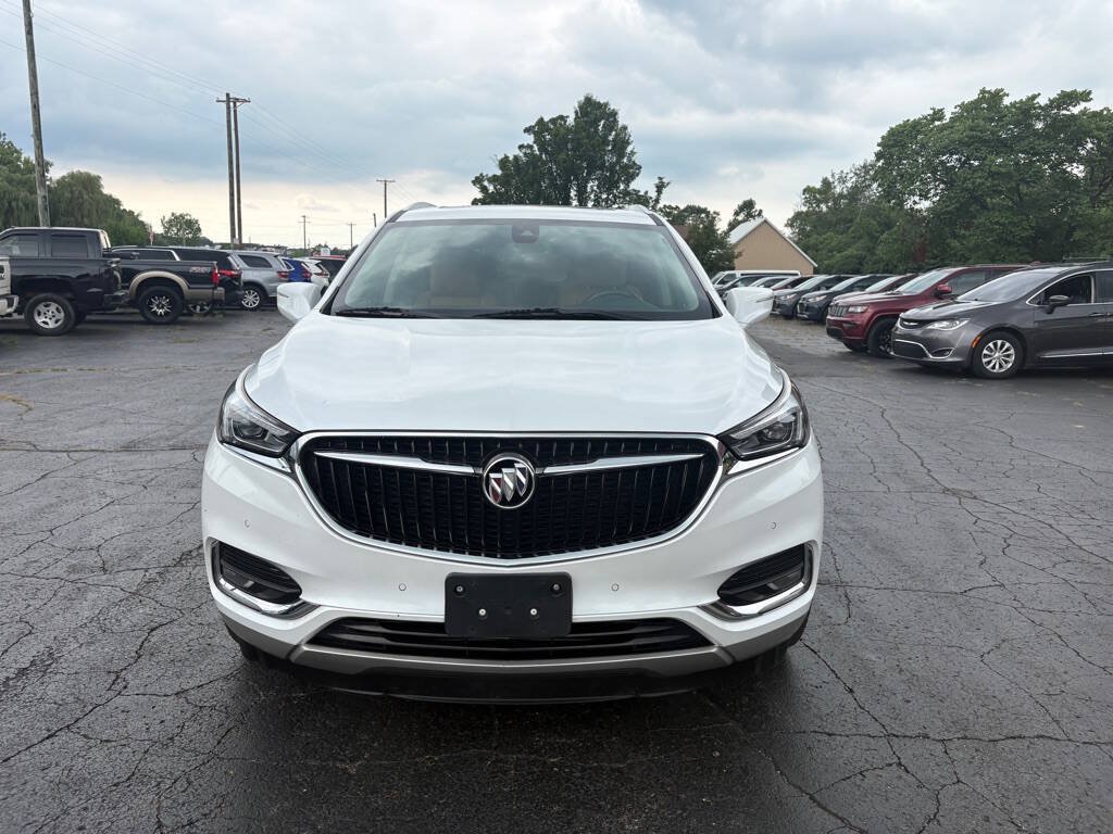 Used 2018 Buick Enclave Premium w/ Experience Buick Package AWD/4WD image 2
