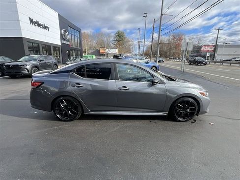 Used 2020 Nissan Sentra SR image 9
