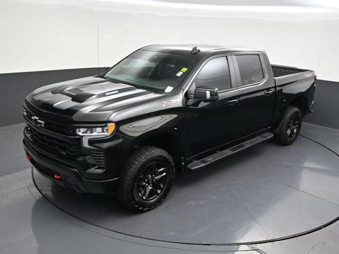 Used 2024 Chevrolet Silverado 1500 LT Trail Boss AWD/4WD image 15