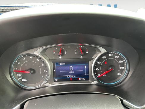 Used 2019 Chevrolet Equinox LT FWD image 18