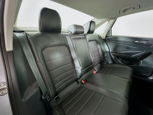 Used 2024 Volkswagen Jetta SE image 25