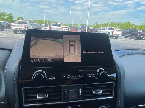 Used 2023 Nissan Armada Platinum w/ Captain's Chairs Package RWD image 16