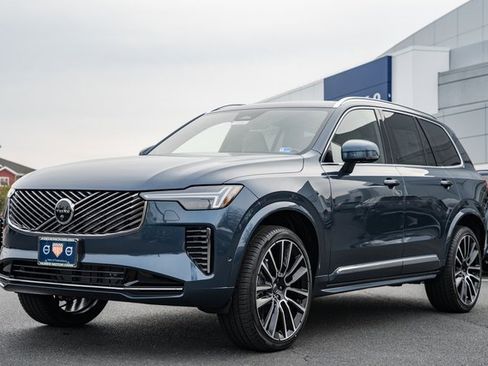 New 2026 Volvo XC90 B6 Plus w/ Protection Package Premier image 3