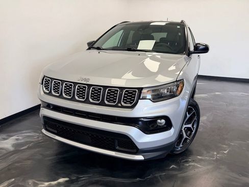 Used 2024 Jeep Compass Limited AWD/4WD image 18