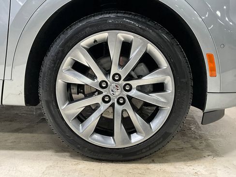 Used 2023 Buick Envision Avenir image 11