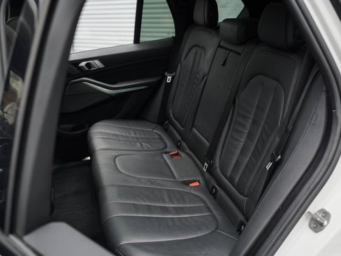 Used 2019 BMW X5 xDrive40i w/ M Sport Package image 23