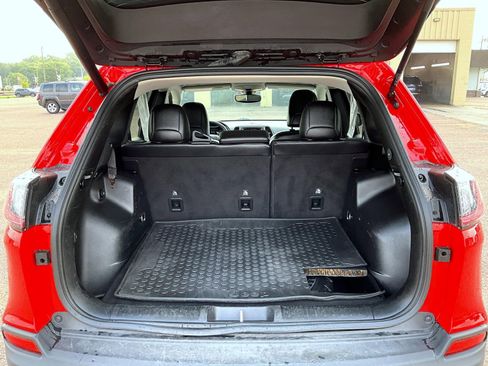 Certified 2019 Jeep Cherokee Trailhawk w/ Comfort/Convenience Group image 21