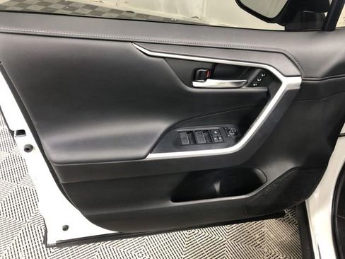 Used 2022 Toyota RAV4 Limited AWD/4WD image 13