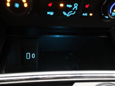 Used 2021 Ford F250 XLT w/ XLT Premium Package AWD/4WD image 61