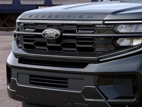 New 2027 Ford Expedition Max Platinum w/ Stealth Performance Package AWD/4WD image 17