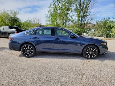 New 2026 Honda Accord Touring image 7