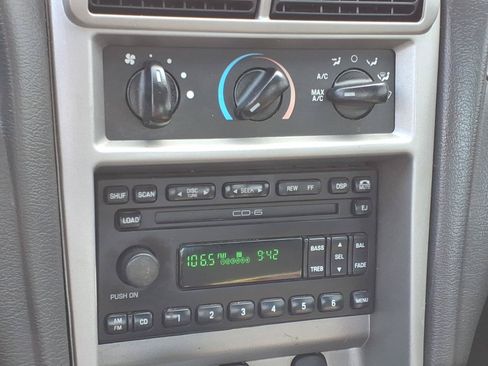 Used 2003 Ford Mustang Coupe RWD image 8