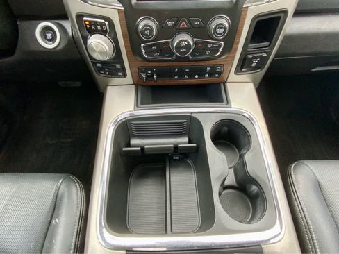 Used 2018 RAM 1500 Laramie image 41
