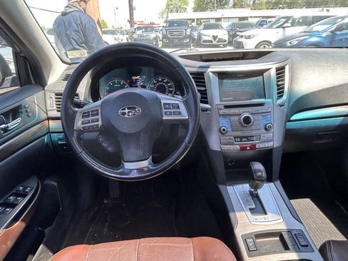 Used 2014 Subaru Outback 3.6R Limited image 12