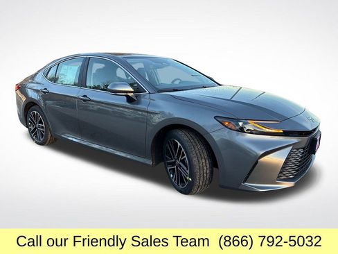 New 2026 Toyota Camry XLE w/ Premium Package image 9