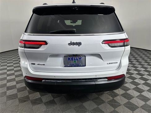 Certified 2023 Jeep Grand Cherokee L Limited w/ Luxury Tech Group II image 6
