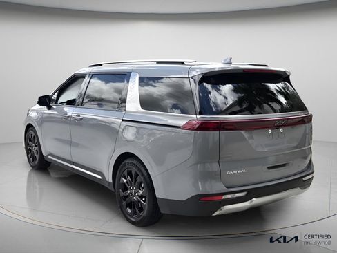 Used 2024 Kia Carnival SX FWD image 8