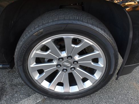 Used 2018 Cadillac Escalade Premium Luxury image 36