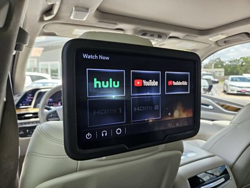 Used 2022 Cadillac Escalade Premium Luxury Platinum AWD/4WD image 18