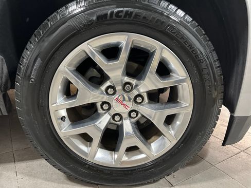 Used 2017 GMC Yukon SLE w/ SLE Value Package RWD image 10