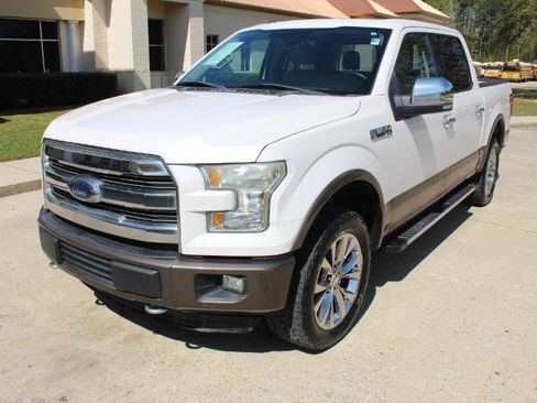 Used 2015 Ford F150 Lariat image 8