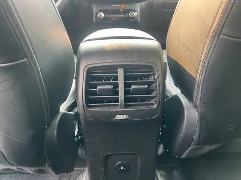Used 2024 Ford Escape ST-Line w/ Tech Pack #1 AWD/4WD image 18