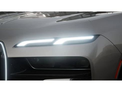 New 2025 BMW 740i w/ Premium Package image 6