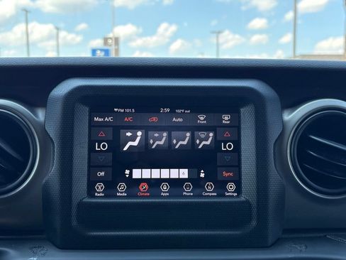 Used 2019 Jeep Wrangler Unlimited Sport S AWD/4WD image 18