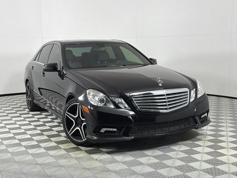 Used 2011 Mercedes-Benz E 350 4MATIC Sedan image 2