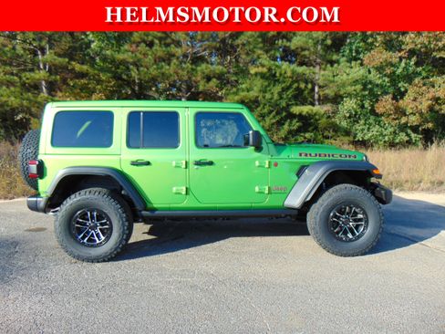 New 2026 Jeep Wrangler Unlimited Rubicon w/ Safety Group image 21