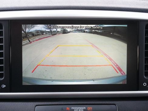 Used 2021 Kia Sportage LX image 13