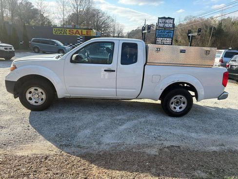 Used 2015 Nissan Frontier S image 5