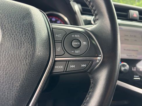 Used 2019 Toyota Camry XSE FWD image 22