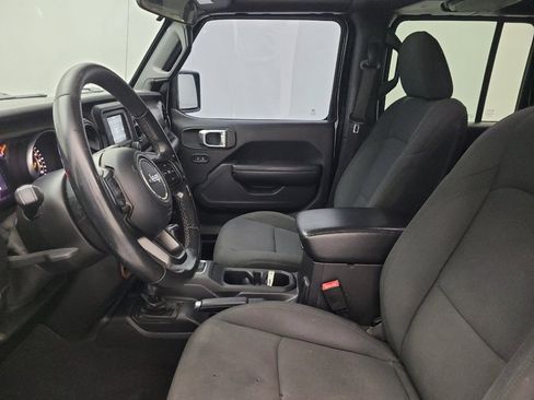 Used 2018 Jeep Wrangler Unlimited Sport S AWD/4WD image 17