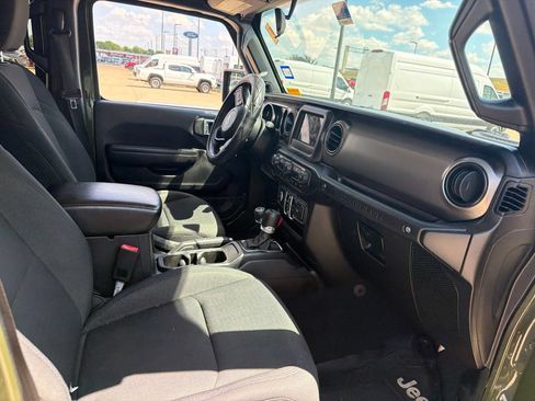 Used 2021 Jeep Wrangler Unlimited Sport AWD/4WD image 14
