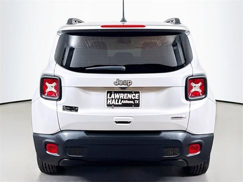 Used 2021 Jeep Renegade Latitude image 5