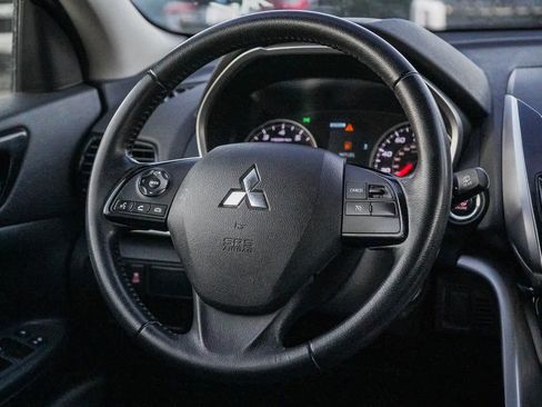 Used 2023 Mitsubishi Eclipse Cross SE image 15