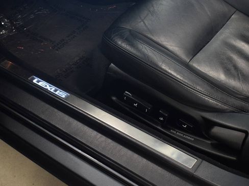 Used 2008 Lexus SC 430 Convertible RWD image 18