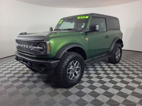 Used 2022 Ford Bronco Badlands image 7