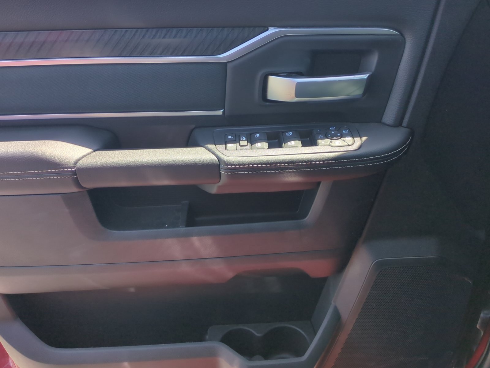 New 2026 RAM 2500 Big Horn AWD/4WD image 13
