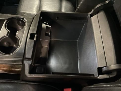 Used 2016 Chevrolet Tahoe LT image 31