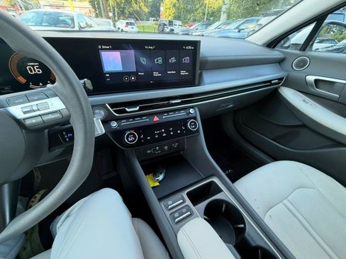Used 2024 Hyundai Sonata SEL FWD image 24