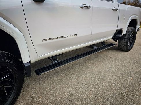 Used 2021 GMC Sierra 2500 Denali w/ Denali Ultimate Package image 12