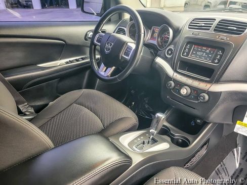 Used 2017 Dodge Journey SE w/ Flexible Seating Group FWD image 29