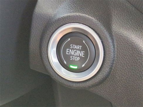 Certified 2021 Chevrolet TrailBlazer ACTIV w/ Technology Package image 34