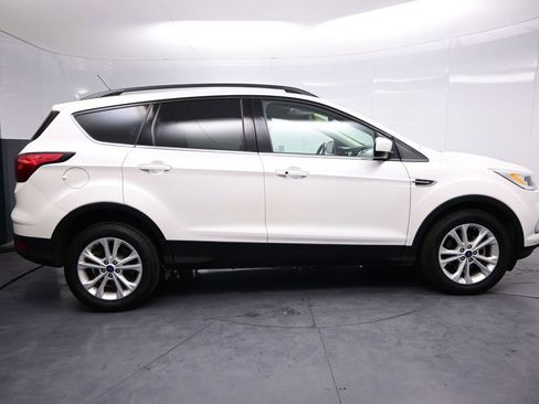 Used 2019 Ford Escape SEL FWD image 5